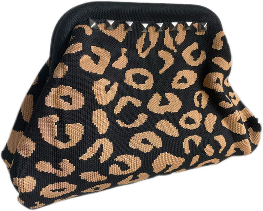LEOPARD KNIT CLUTCH